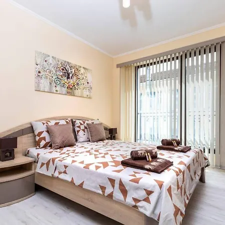 Cozy New 'casa ' ✵ Center ✵ 公寓 普罗夫迪夫